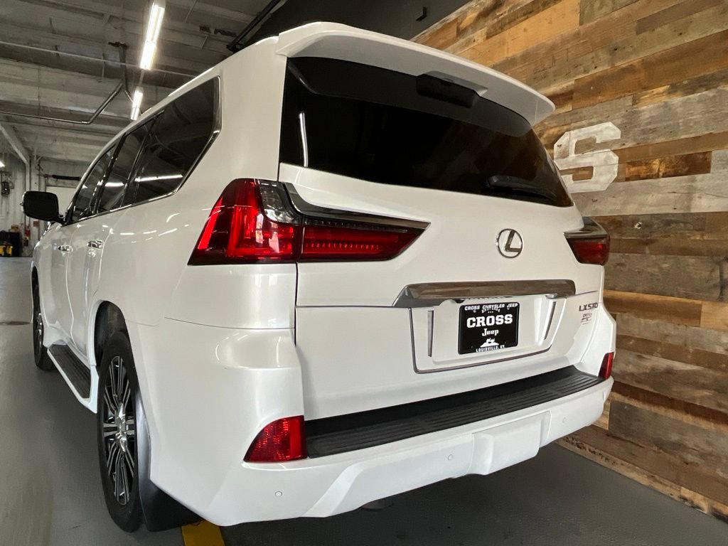 Used 2019 Lexus LX 570 4WD w/ Luxury Package image 58