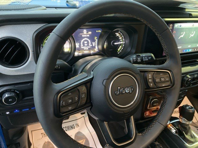 Used 2024 Jeep Wrangler Willys image 14
