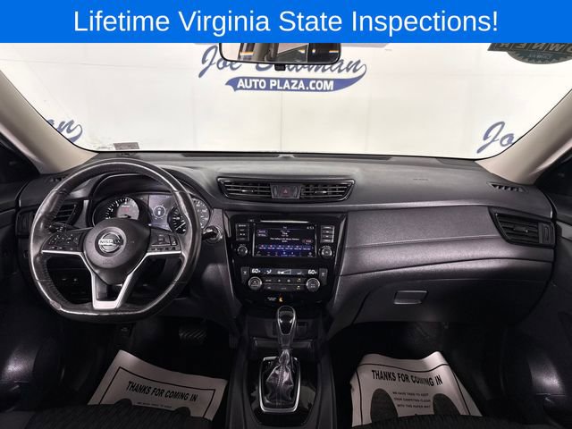 Used 2018 Nissan Rogue SV w/ Premium Package image 9