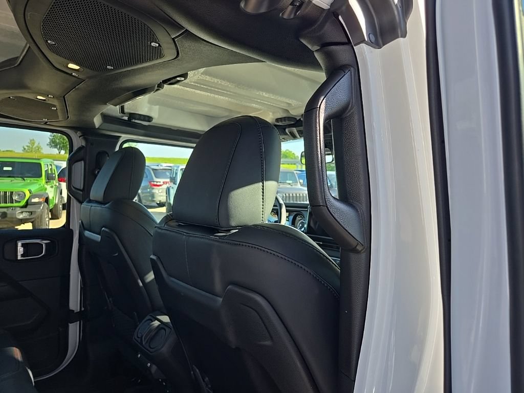 New 2026 Jeep Gladiator Mojave AWD/4WD image 85