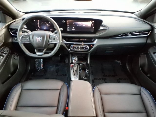 Used 2025 Buick Envista Sport Touring w/ Convenience I Package FWD image 19
