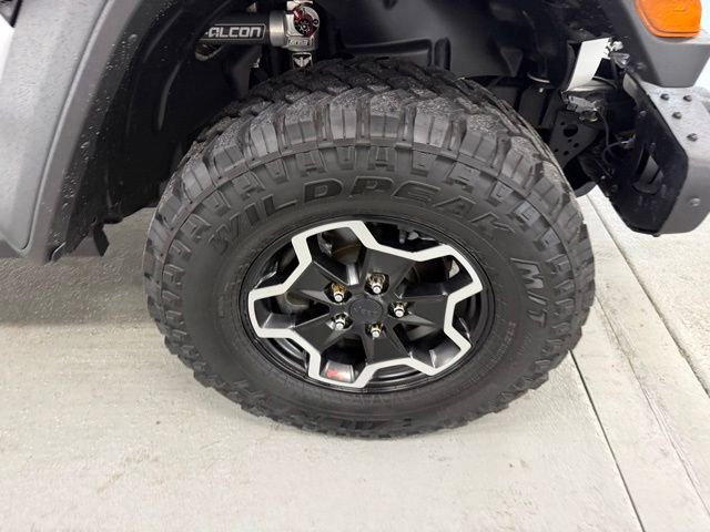 Used 2021 Jeep Gladiator Rubicon AWD/4WD image 5
