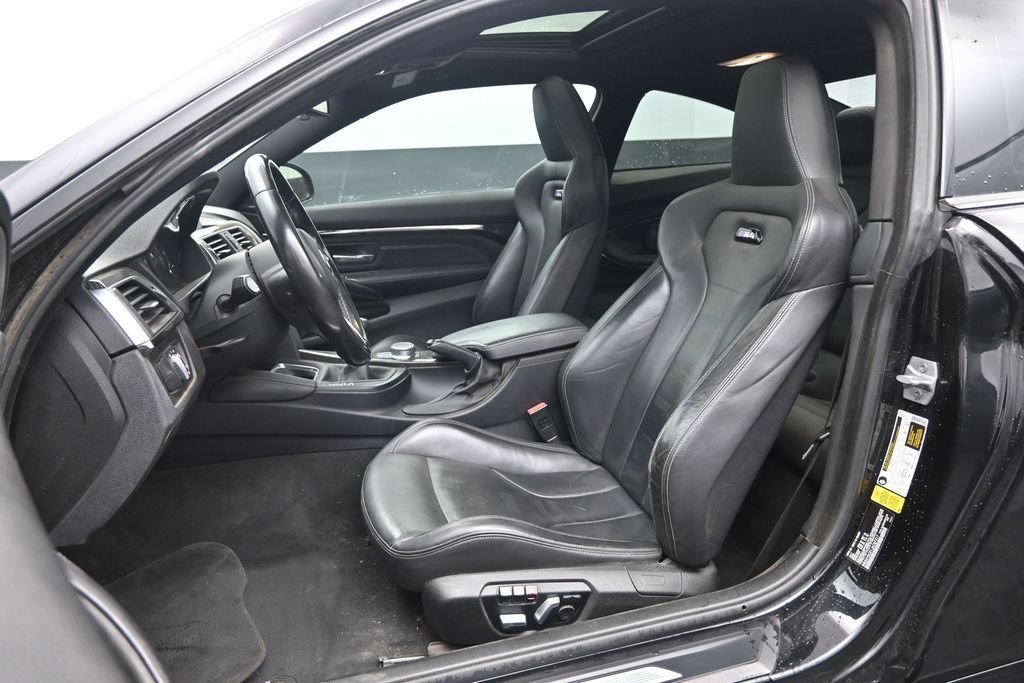 Used 2018 BMW M4 Coupe RWD image 23