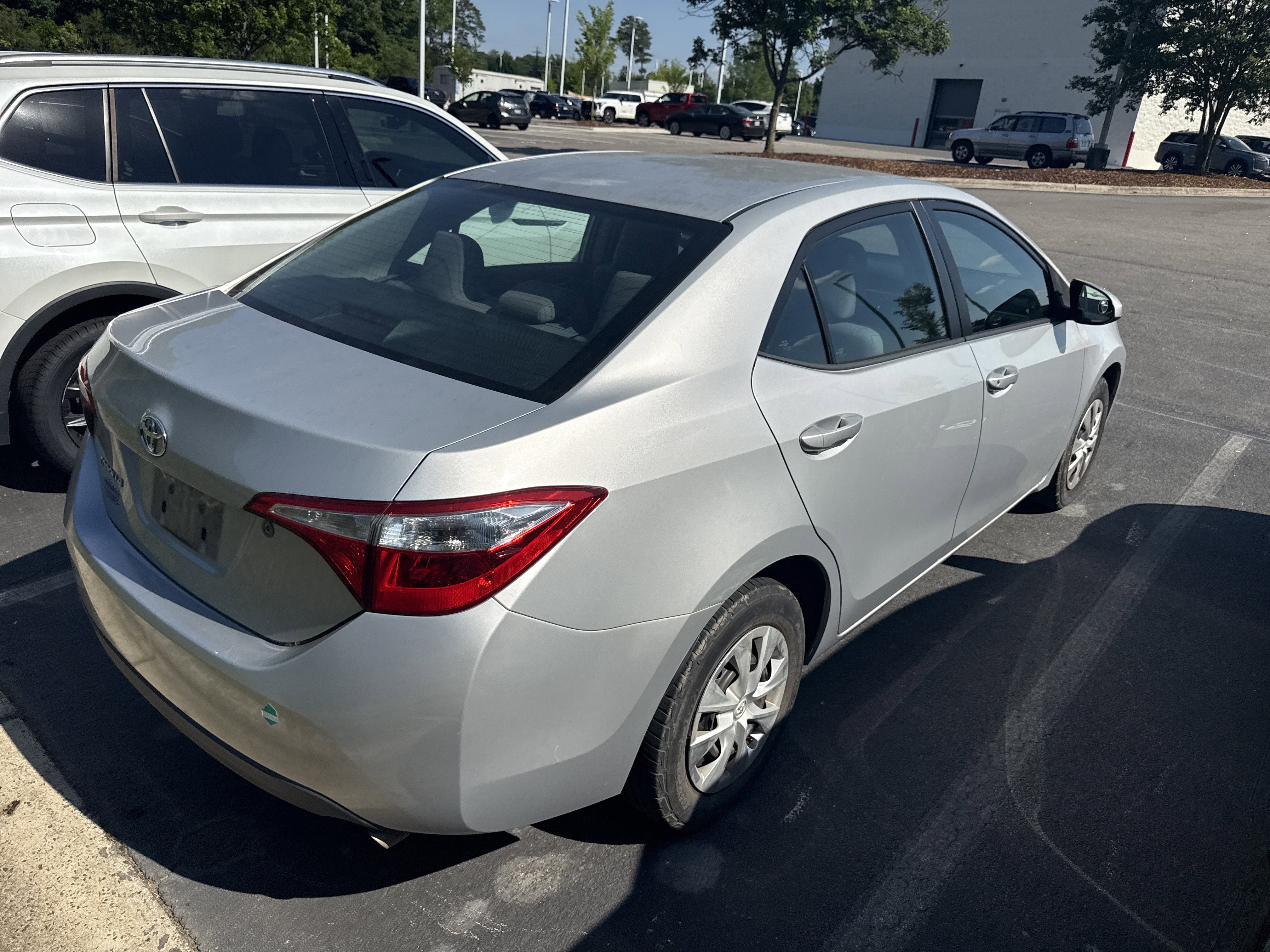 Used 2015 Toyota Corolla L FWD image 6