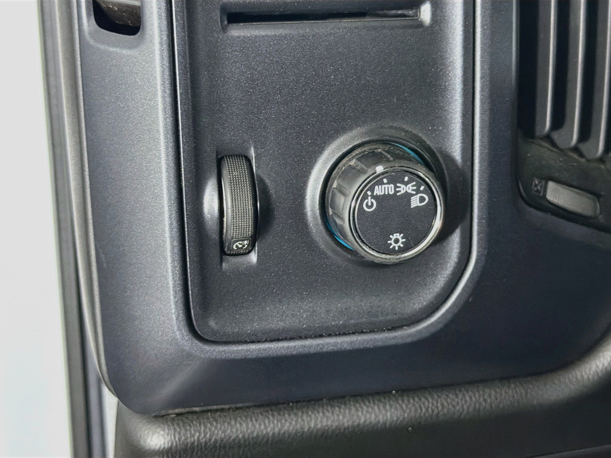 Used 2018 Chevrolet Silverado 2500 W/T w/ WT Convenience Package RWD image 16