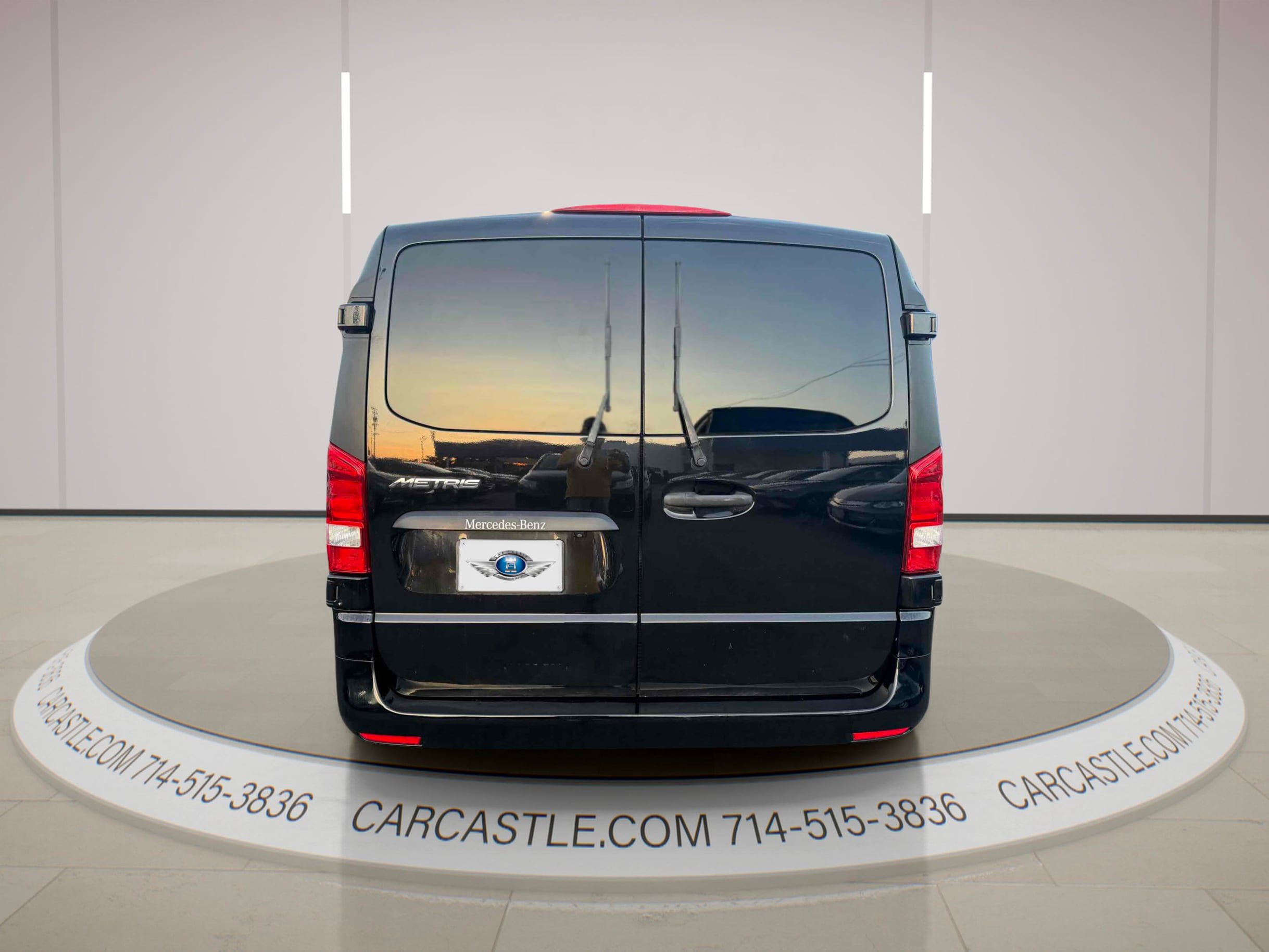 Used 2019 Mercedes-Benz Metris Passenger image 4