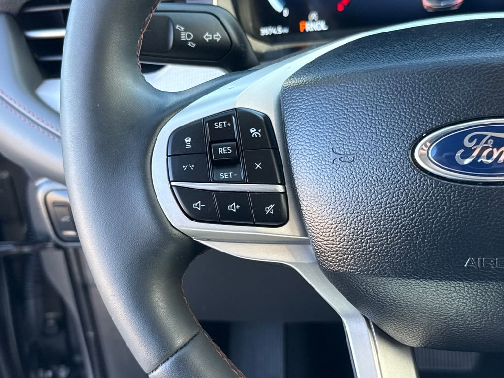 Certified 2025 Ford Explorer Active image 15