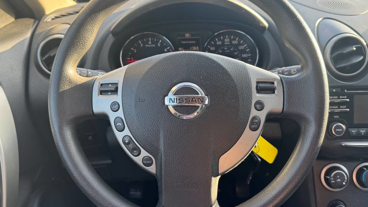 Used 2015 Nissan Rogue S w/ Convenience Package AWD/4WD image 17