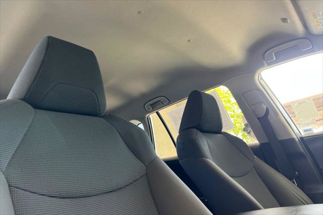 Certified 2023 Toyota RAV4 LE AWD/4WD image 18