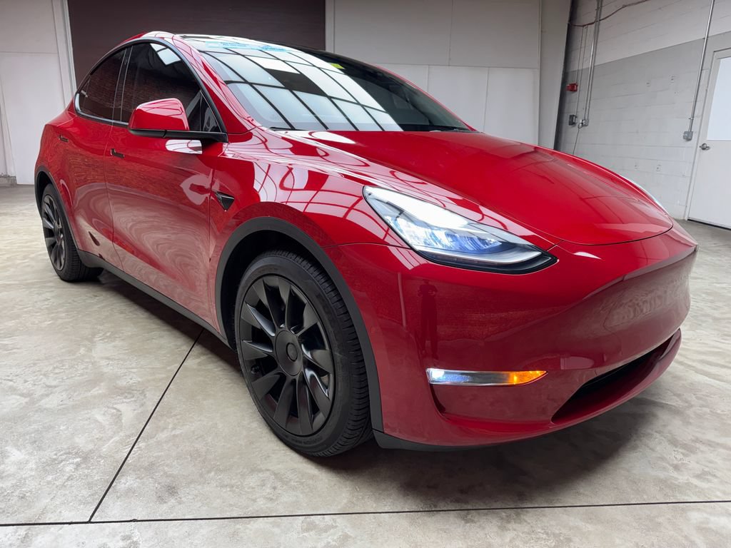 Used 2022 Tesla Model Y Long Range AWD/4WD image 6