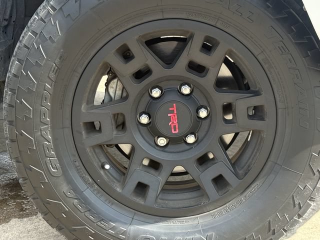 Used 2023 Toyota 4Runner TRD Off-Road AWD/4WD image 10