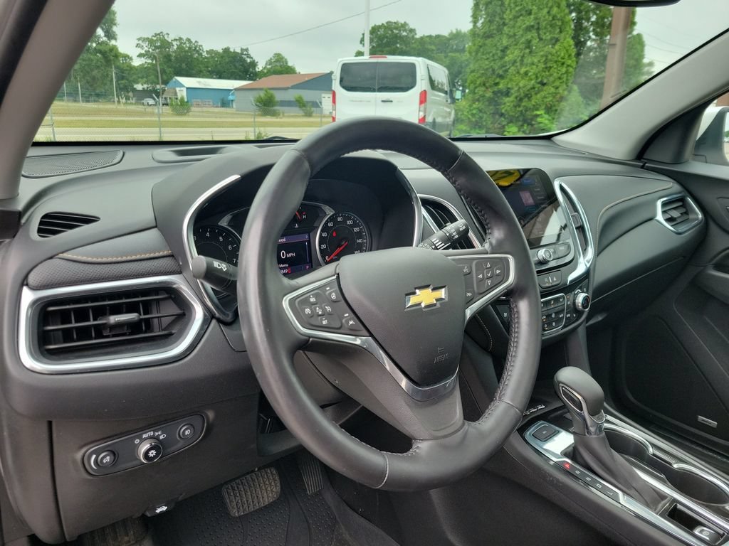 Used 2022 Chevrolet Equinox Premier AWD/4WD image 22