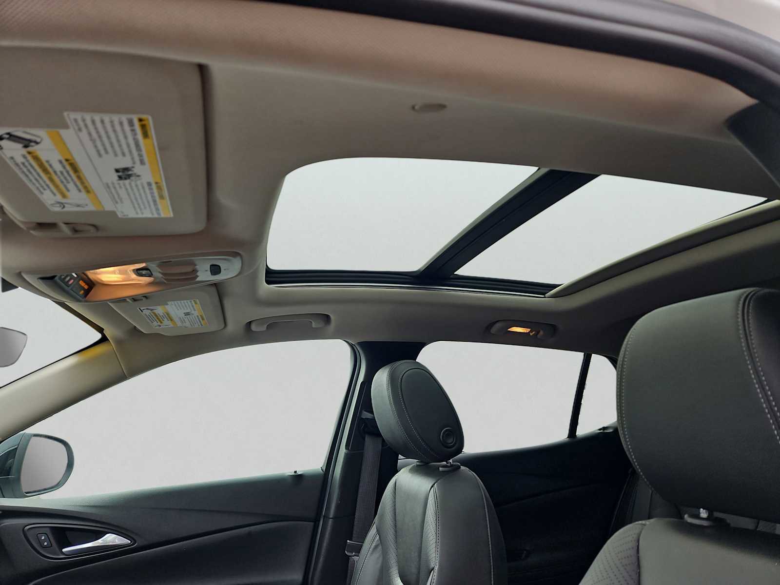 Used 2020 Buick Encore GX Essence w/ Experience Buick Package image 15