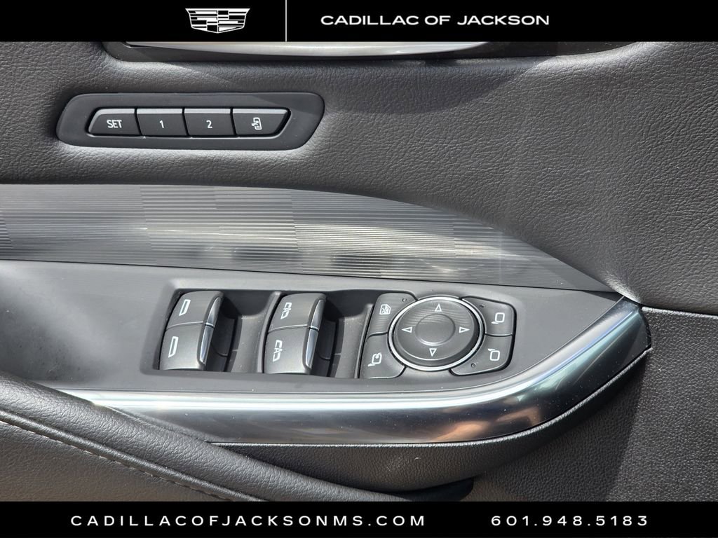 Certified 2025 Cadillac XT4 Premium Luxury image 24