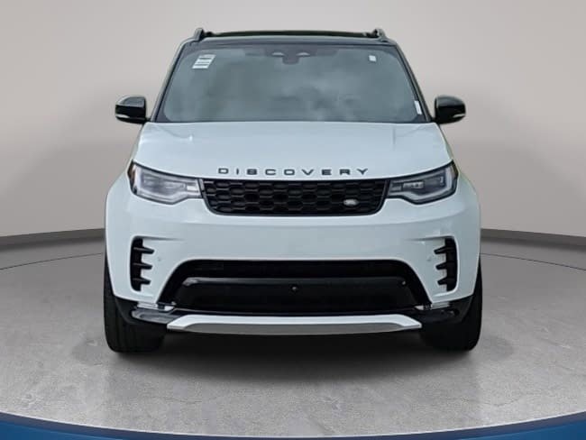 Used 2025 Land Rover Discovery Dynamic SE AWD/4WD image 2