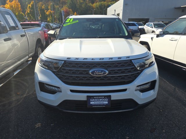 Used 2021 Ford Explorer XLT w/ Equipment Group 202A AWD/4WD image 8