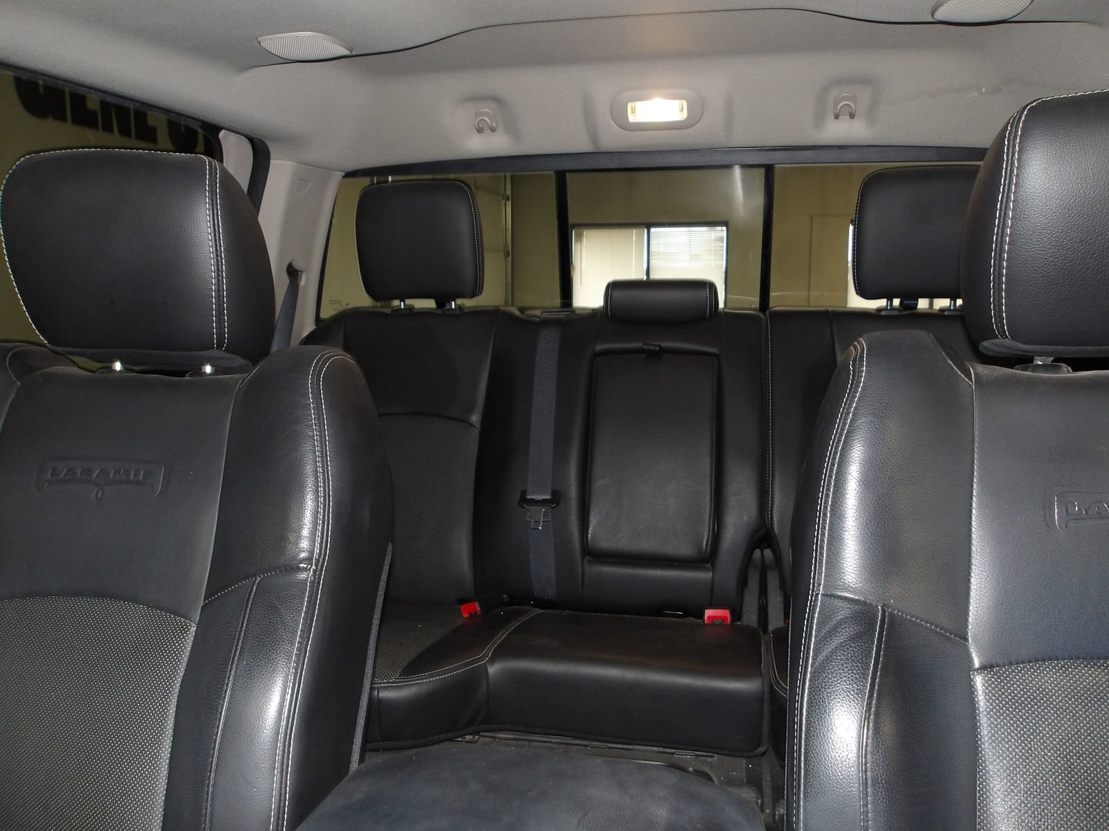 Used 2016 RAM 1500 Laramie AWD/4WD image 12