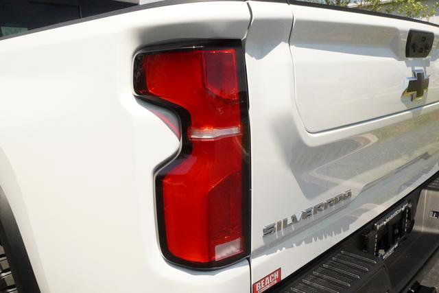 Used 2026 Chevrolet Silverado 2500 ZR2 AWD/4WD image 37