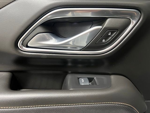 Used 2024 GMC Yukon XL AT4 w/ AT4 Premium Package image 41