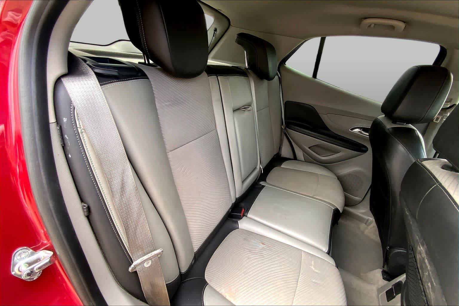 Used 2014 Buick Encore Convenience FWD image 19