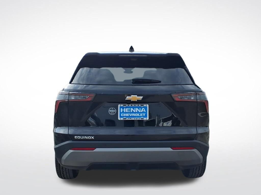 New 2026 Chevrolet Equinox LT w/ Convenience Package II FWD image 4