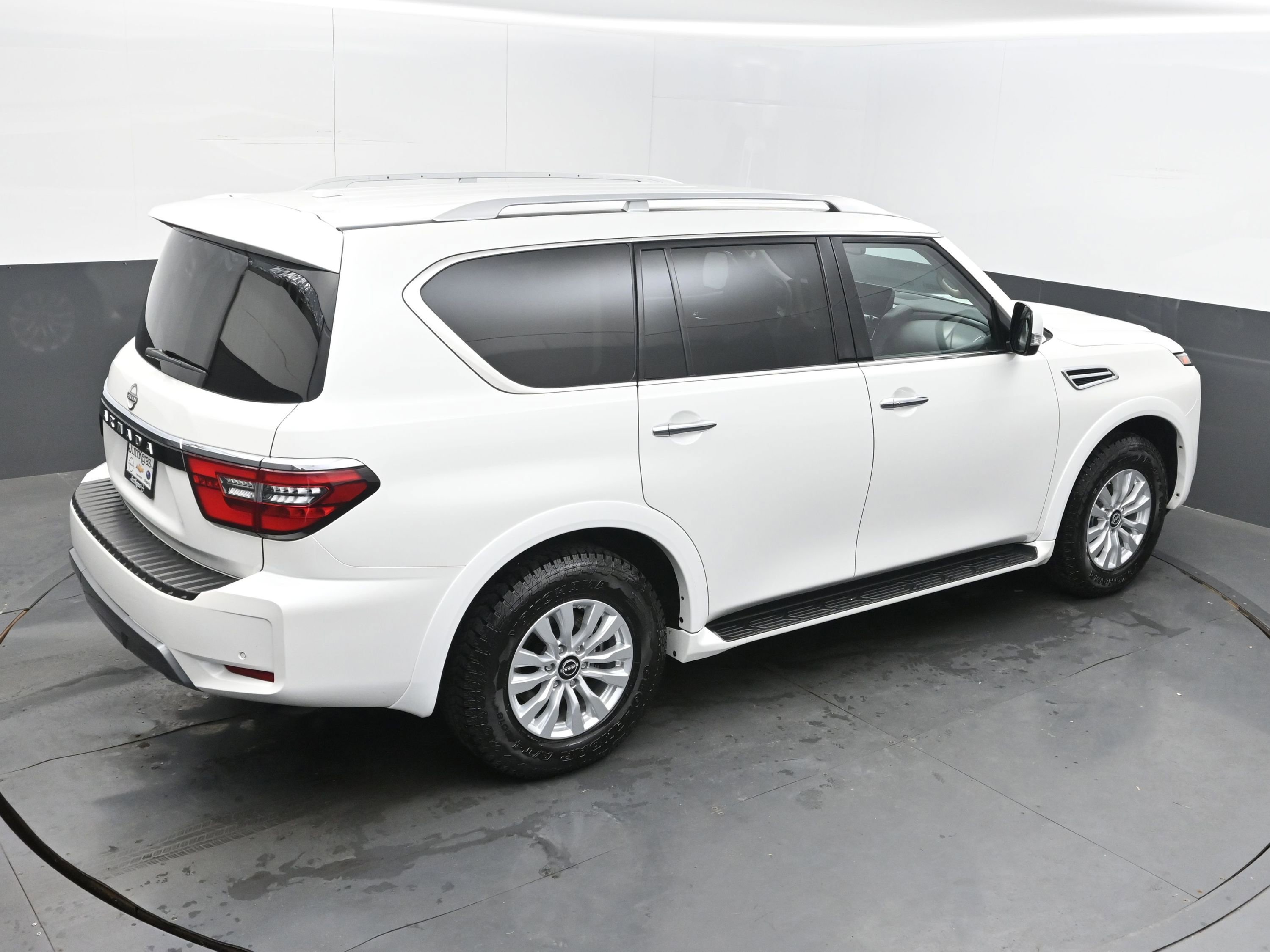 Certified 2024 Nissan Armada SV image 36