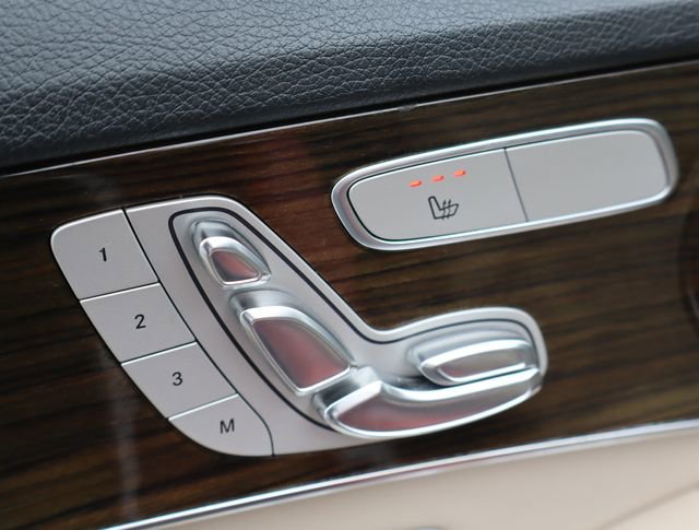 Used 2019 Mercedes-Benz C 300 Sedan image 16