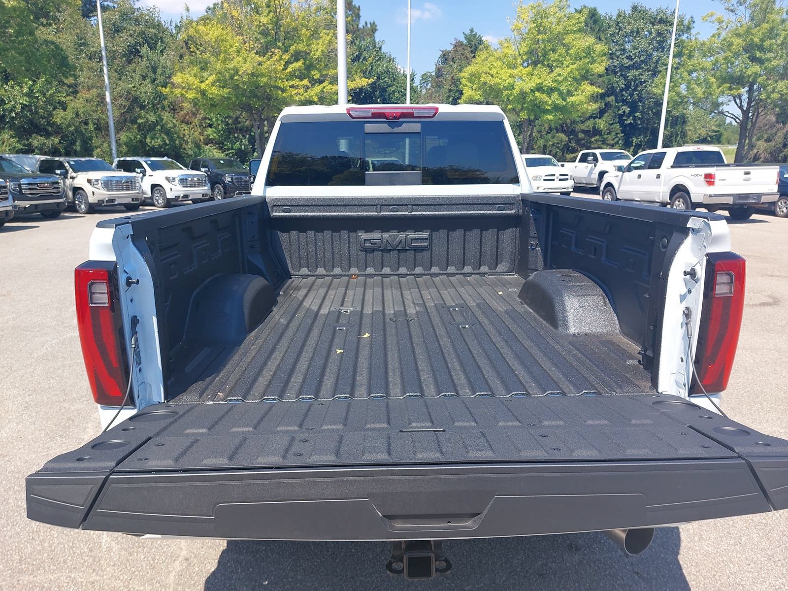 New 2026 GMC Sierra 2500 Denali w/ Denali Reserve Package AWD/4WD image 12