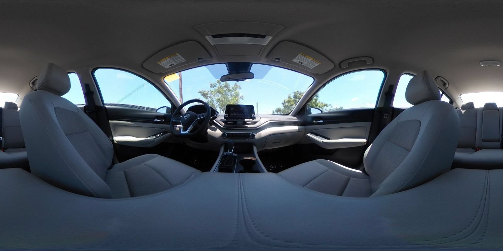 Used 2025 Nissan Altima 2.5 SV FWD image 43