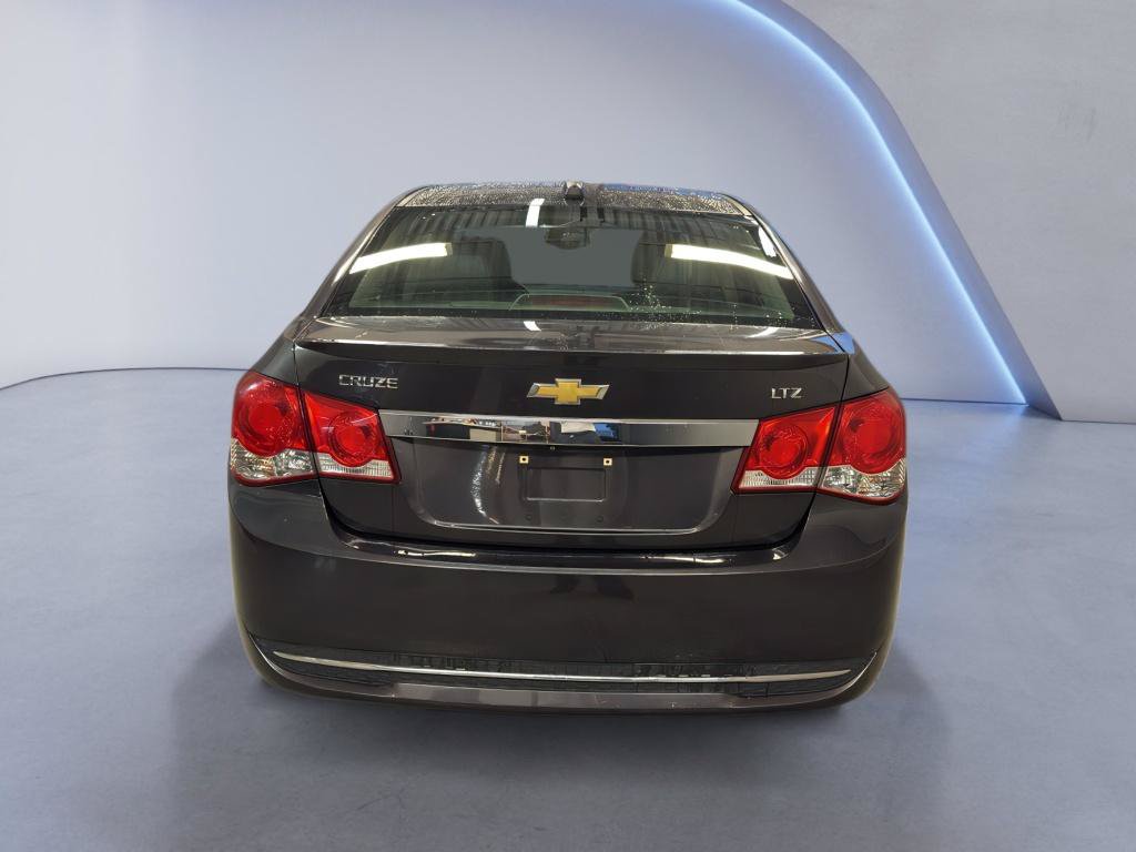 Used 2015 Chevrolet Cruze LTZ w/ Sun, Sound and Sport Package FWD image 7