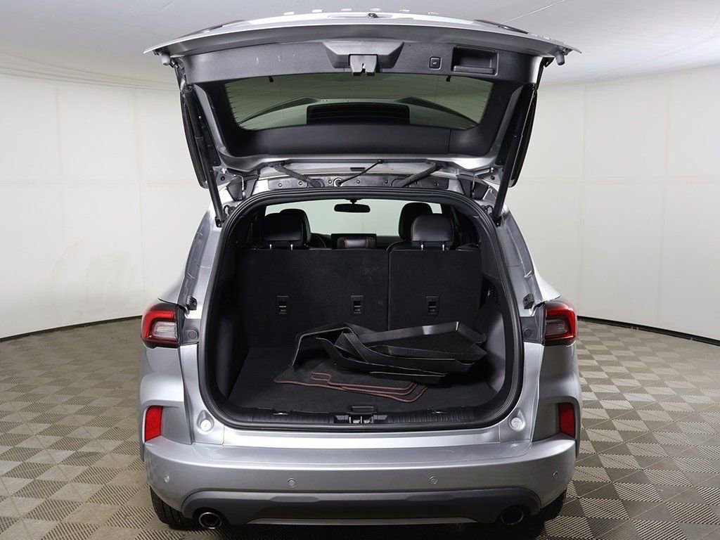 Used 2023 Ford Escape ST-Line w/ Tech Pack #1 image 16