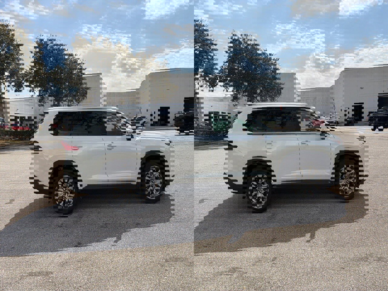 Used 2025 Toyota Grand Highlander AWD Hybrid image 8