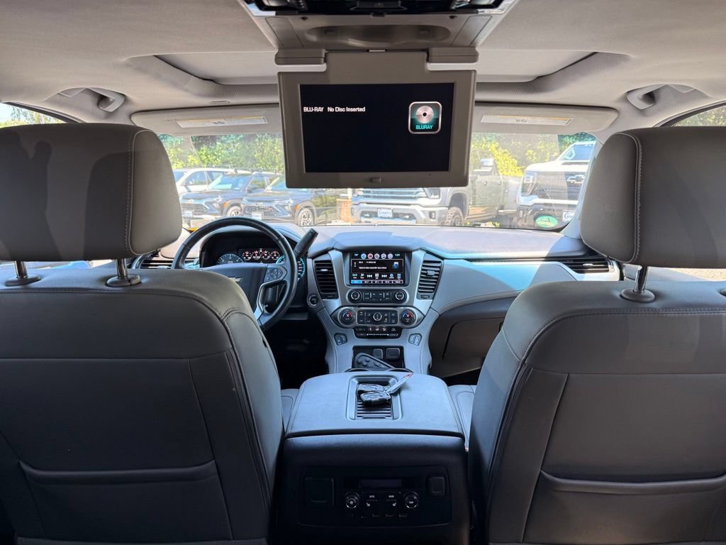 Used 2017 Chevrolet Suburban LT w/ LT Signature Package AWD/4WD image 20