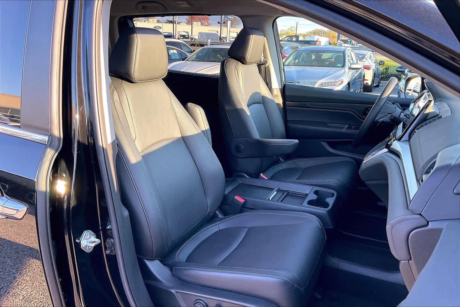 Used 2023 Honda Odyssey EX-L image 9