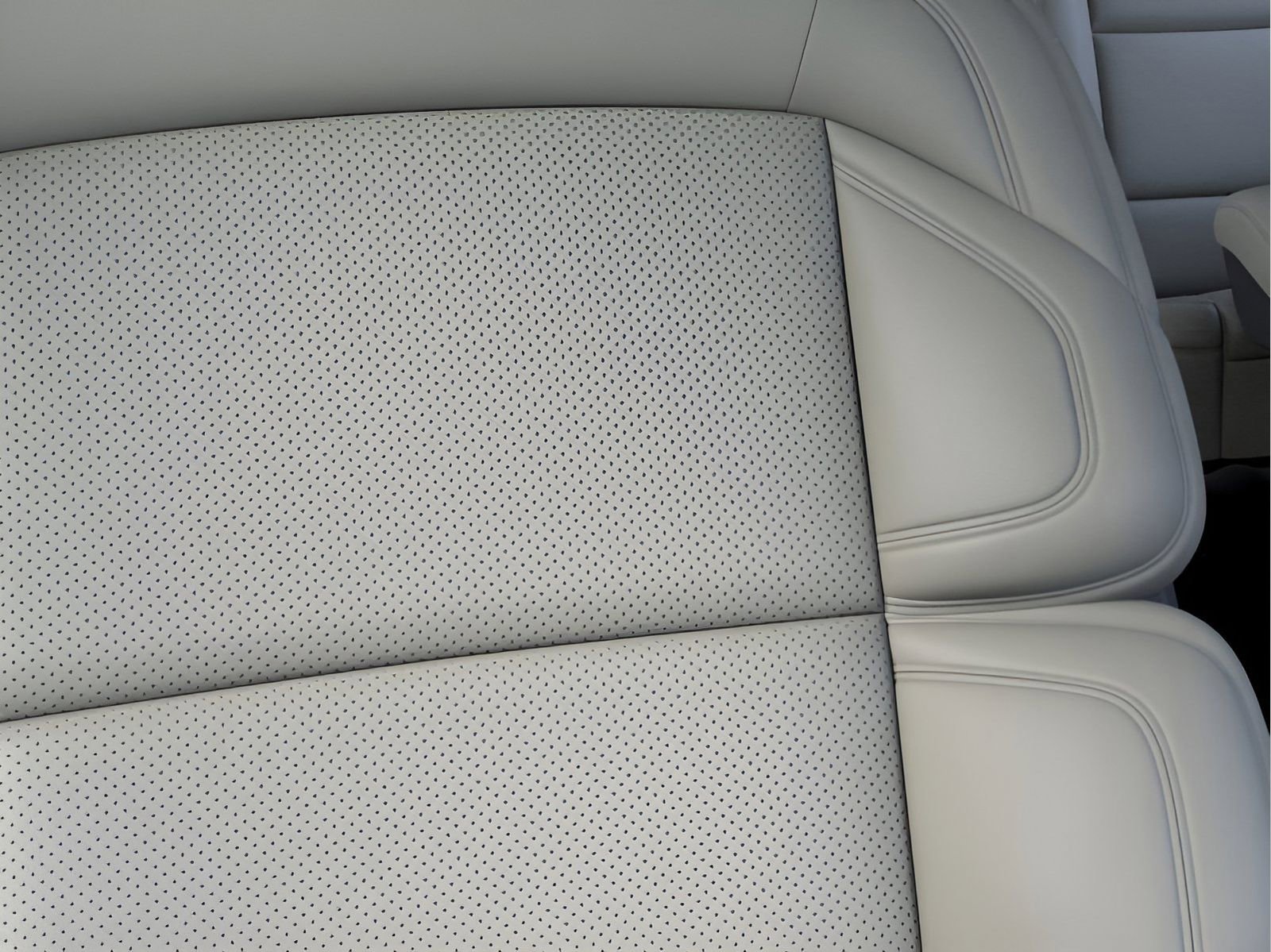 New 2026 Lincoln Navigator Reserve AWD/4WD image 16