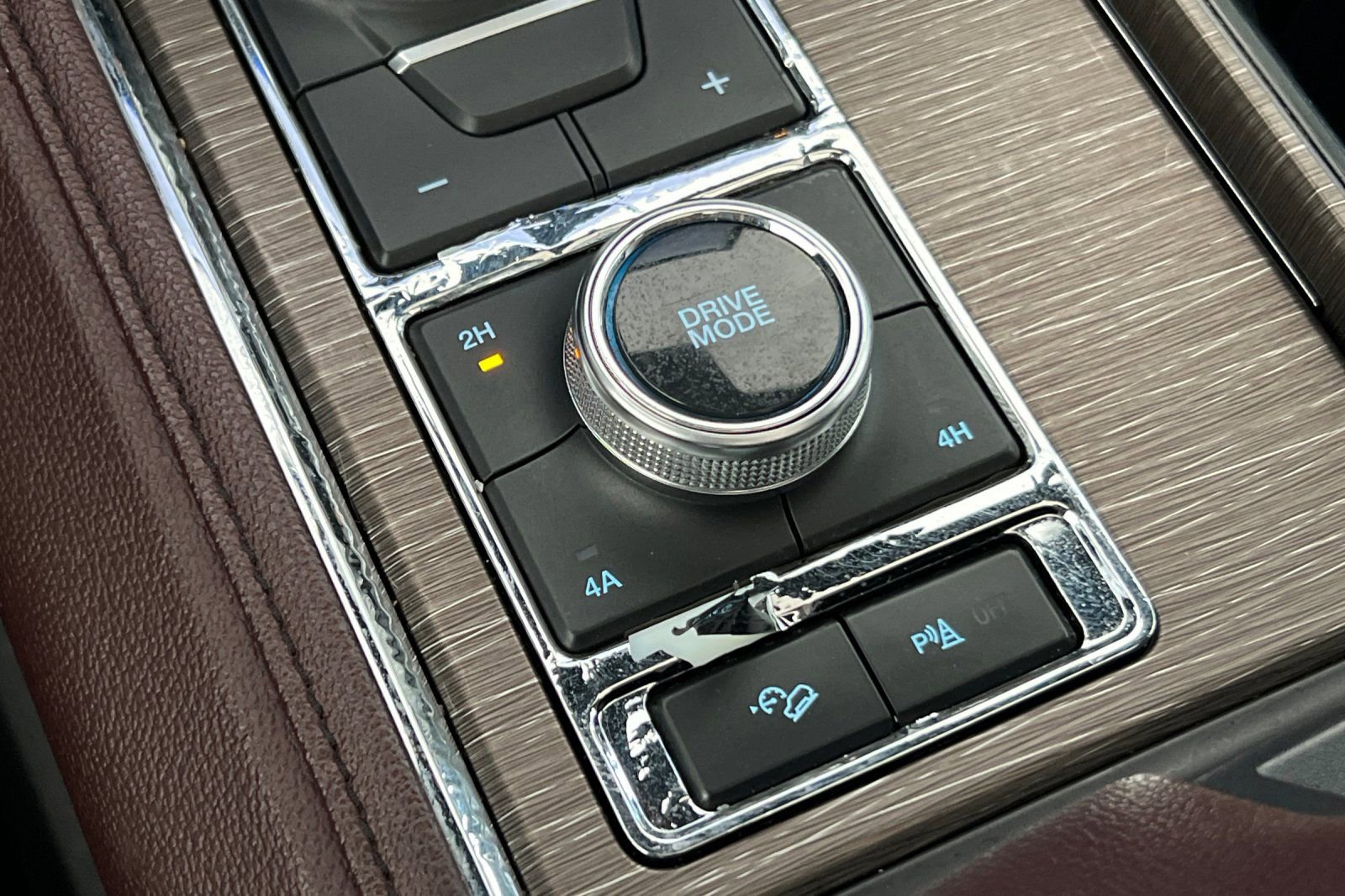 Used 2023 Ford Expedition Limited image 31