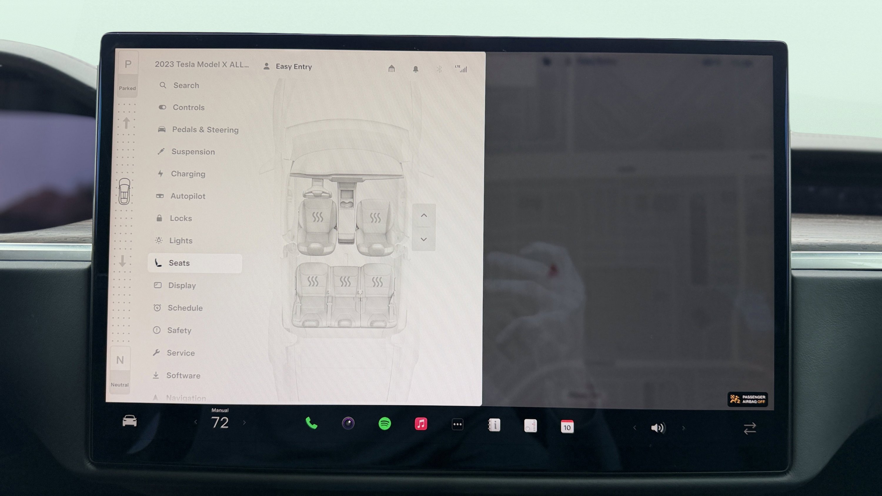 Used 2023 Tesla Model X image 46