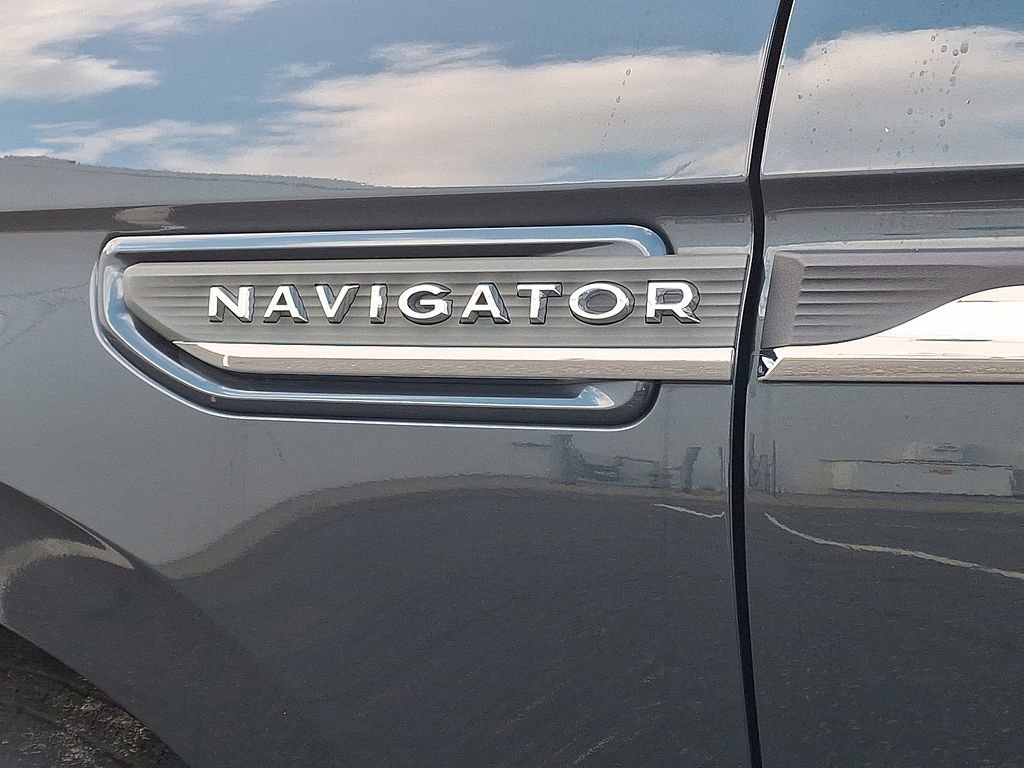 Used 2022 Lincoln Navigator L Reserve image 30