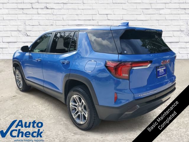 Used 2025 GMC Terrain Elevation AWD/4WD image 2