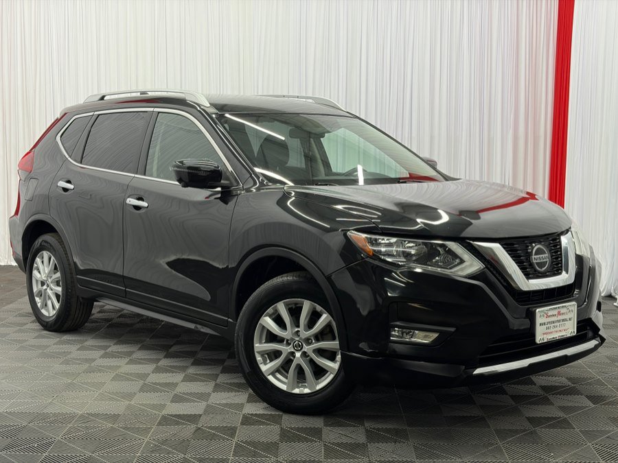 Used 2018 Nissan Rogue SV w/ Premium Package AWD/4WD image 2