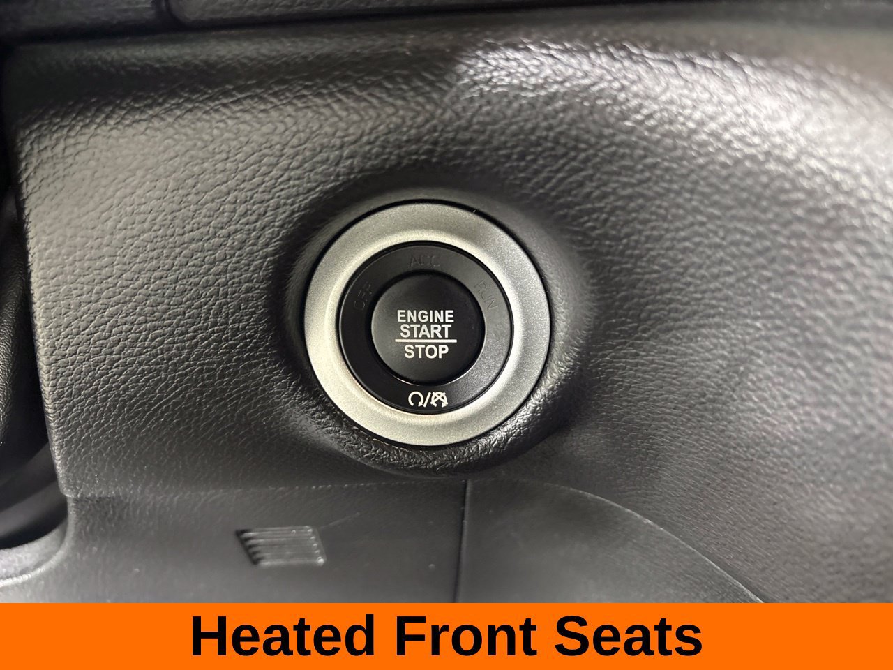 Used 2025 Chrysler Pacifica Select FWD image 16
