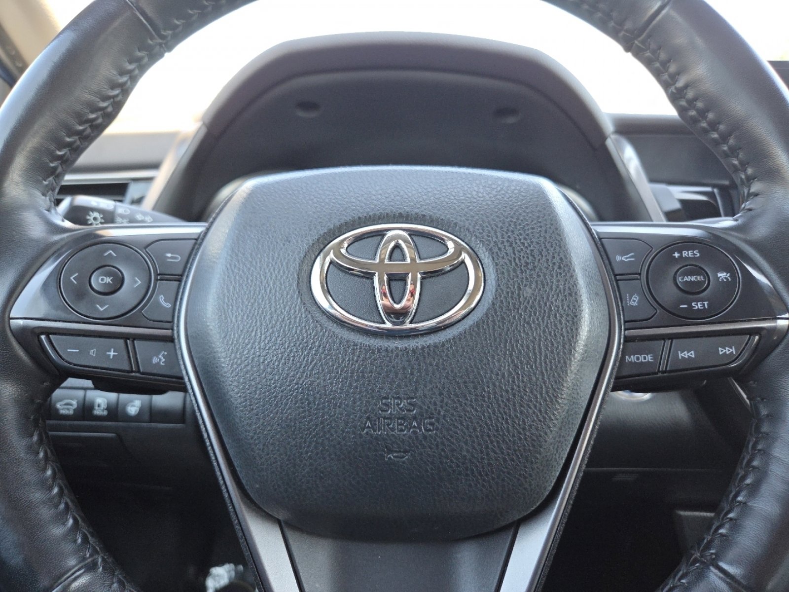 Used 2023 Toyota Camry XSE w/ Cold Weather Package image 32