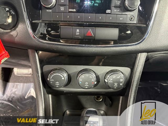 Used 2014 Chrysler 200 Touring FWD image 17