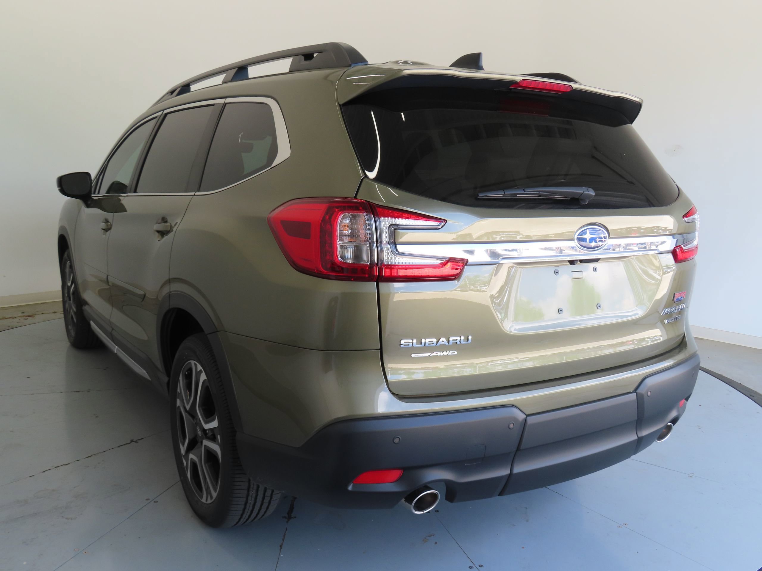 New 2026 Subaru Ascent Limited image 7