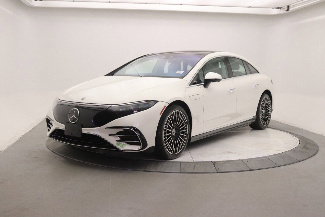 Certified 2023 Mercedes-Benz EQS 580 4MATIC Sedan image 3