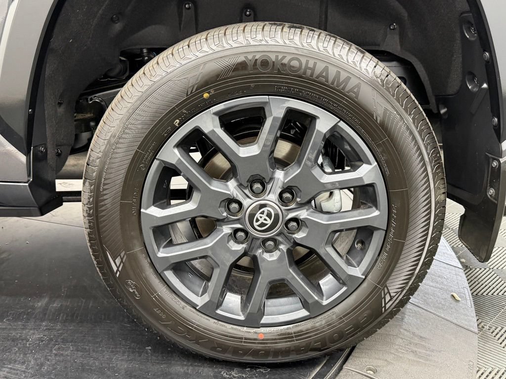 Used 2026 Toyota Sequoia Platinum AWD/4WD image 16
