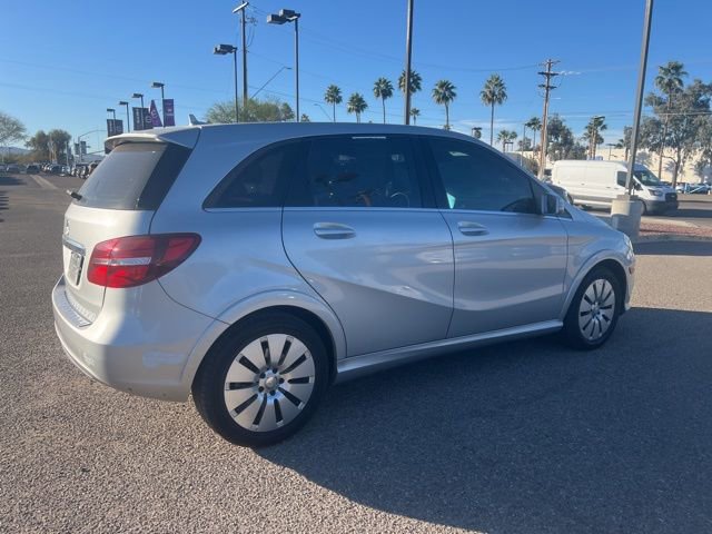 Used 2016 Mercedes-Benz B 250e image 3