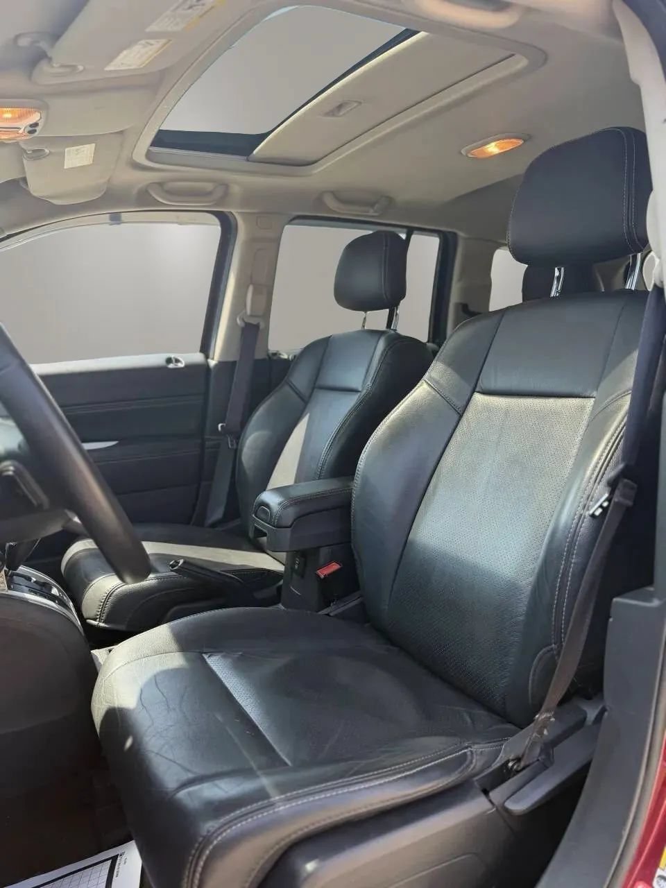 Used 2017 Jeep Compass High Altitude AWD/4WD image 12