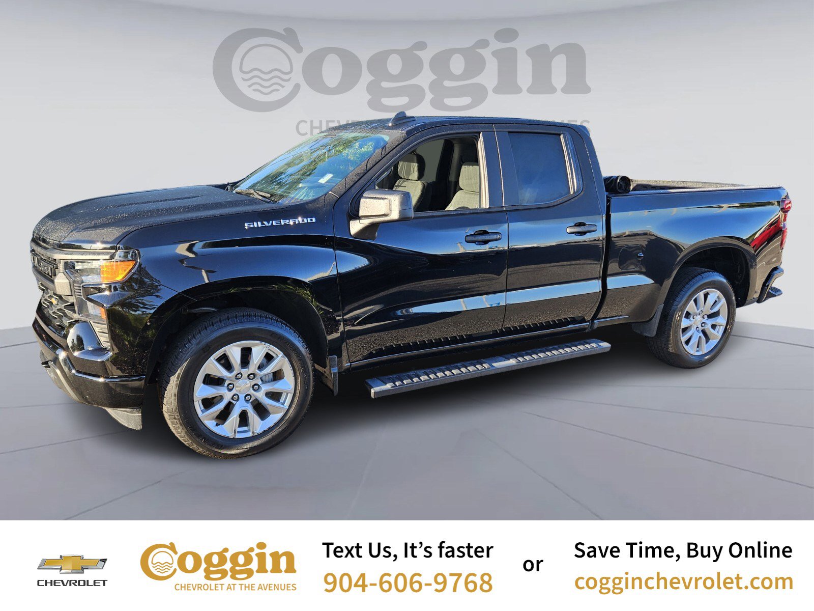 Used 2024 Chevrolet Silverado 1500 Custom image 1