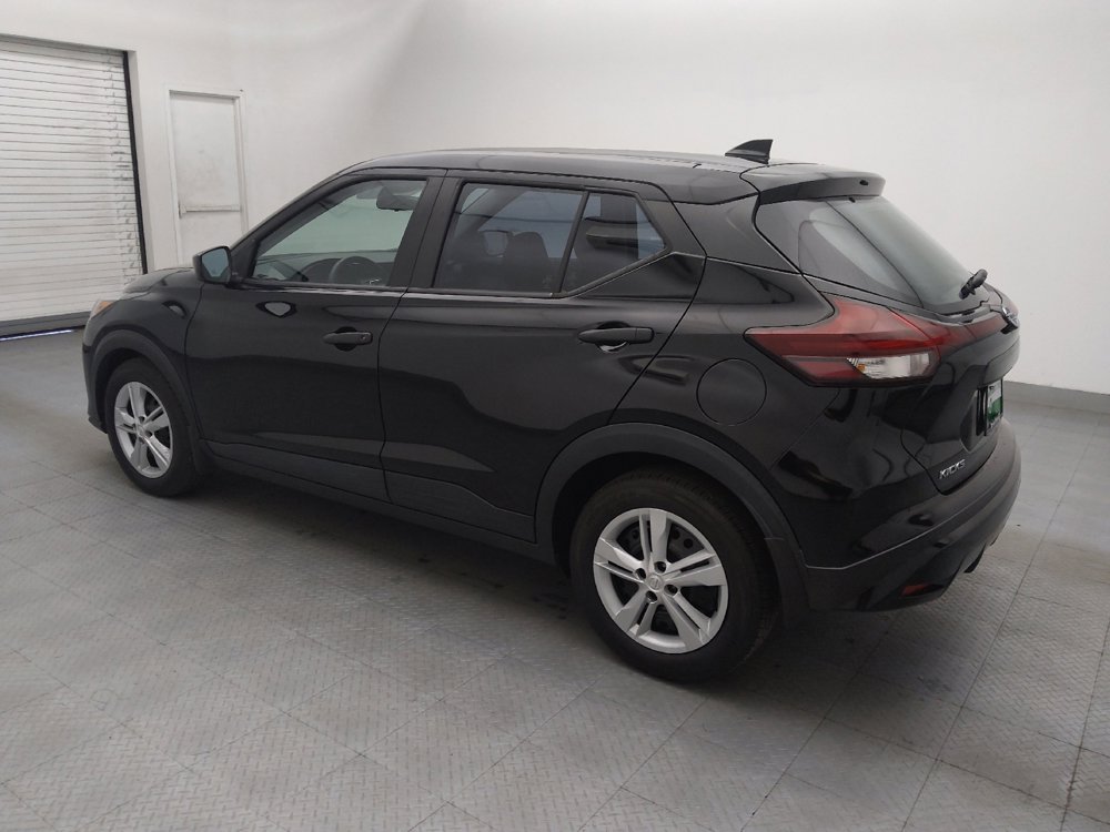 Used 2021 Nissan Kicks S FWD image 3